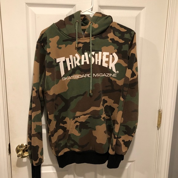 camo thrasher hoodie